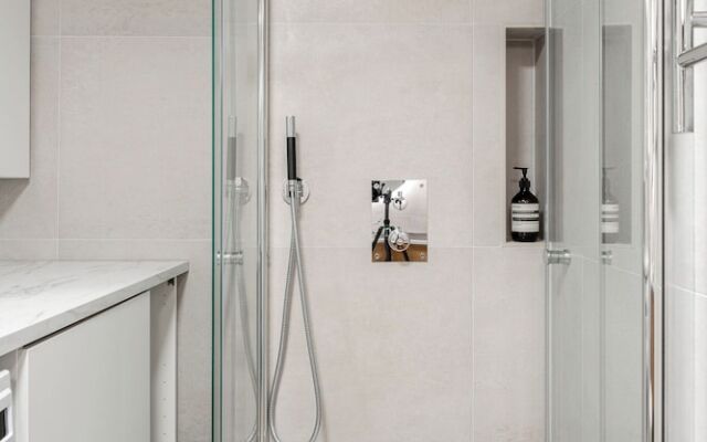 Modern 3BR Apartment with Best Location