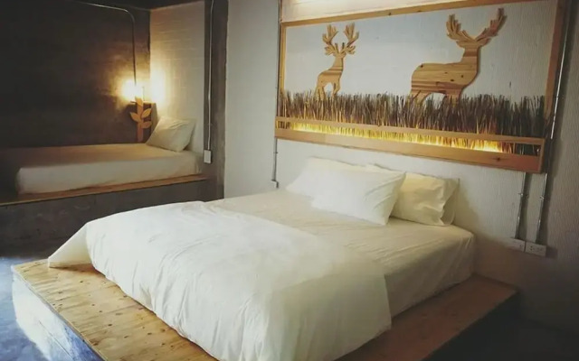 Hink Poshtel PhangNga