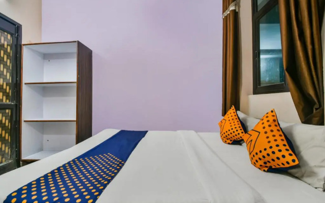 J C Palace by OYO Rooms