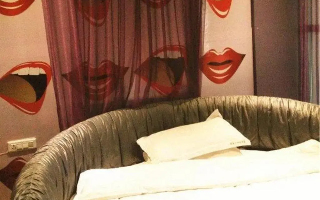 The Seventh Fashion Hotel