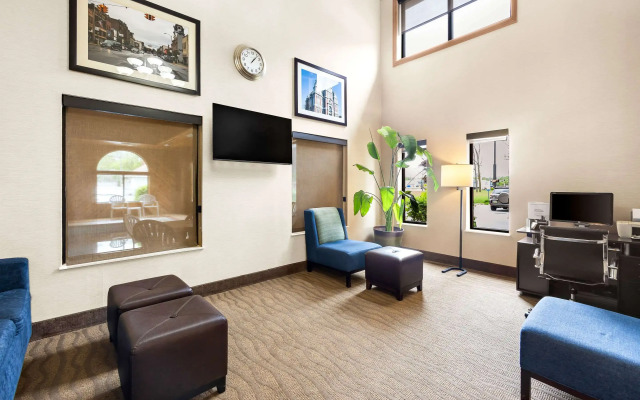 Comfort Inn