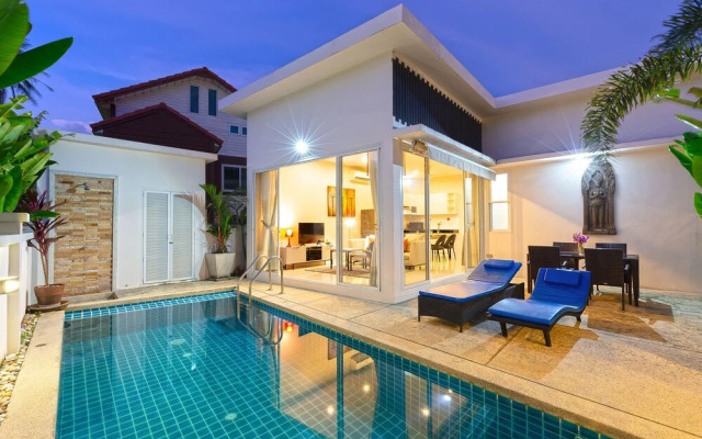 Tropical Holiday 2BR Pool Villa Greens 9