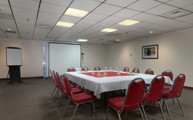 Ramada Plaza Riverside