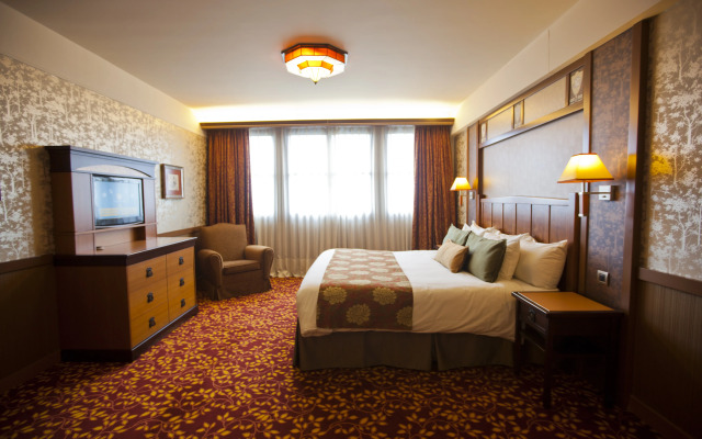 Disney Sequoia Lodge