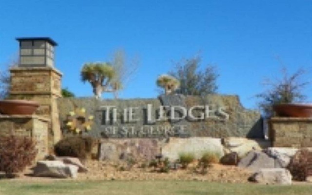 Sunset at Snow Canyon by RedAwning