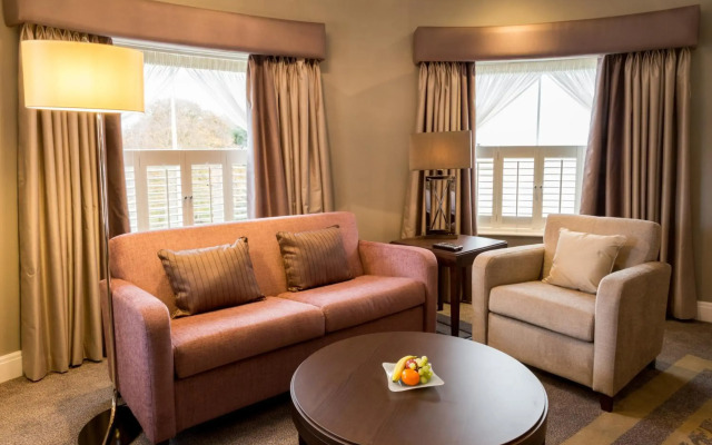Oakley Hall Hotel