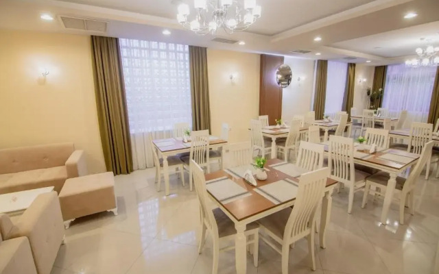 Christis Hotel Borova