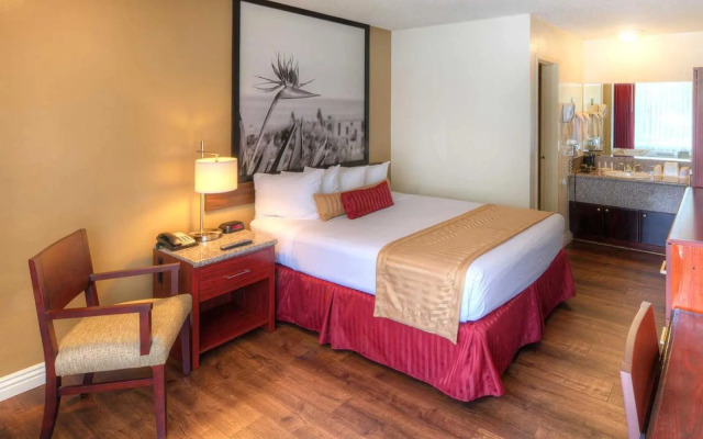 Kings Inn Anaheim at the Park & Convention Center