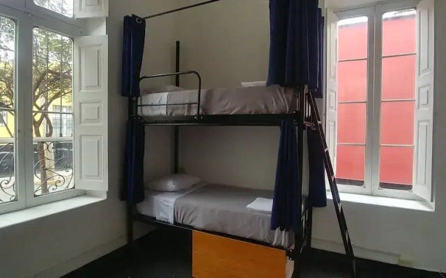 Casa Eguren Art Hostel - Adults Only