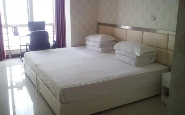 Lido Hotel Jingguang Road