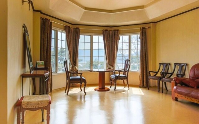 Ganghwado Badaga Geuriun Namu Pension