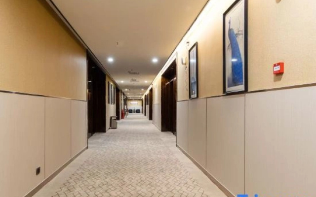 LUX CABINS Zunzhong Hote