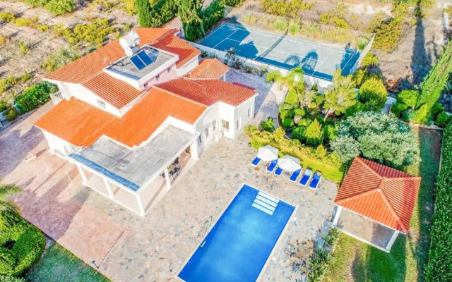 Villa Theo