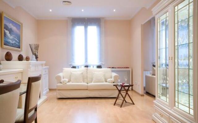 Gran vía Classic Apartment