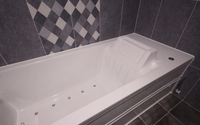 Gumi Bonggokdong Hotel Macheollu