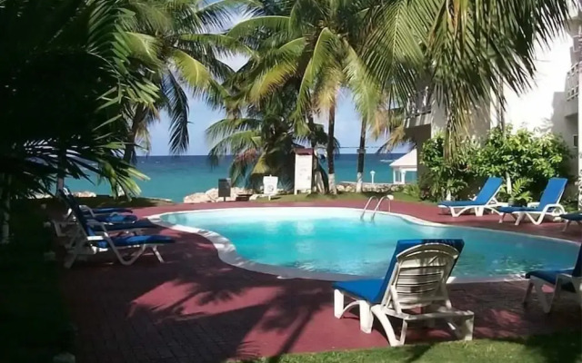 Ocho Rios Beach Resort at ChrisAnn