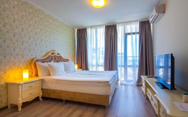 Apolonia Resort