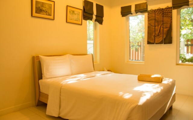 Dancenter Luxury Underwater World Pattaya