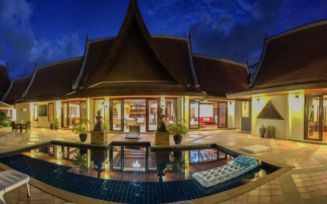 Sirinthara Villa 4 bed pool Nai Harn