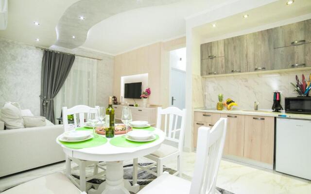 Apartment Lampion