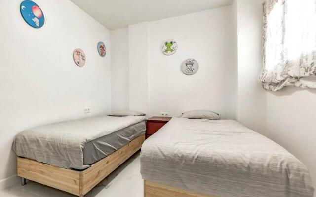 Modern apartment in Parque Royal I