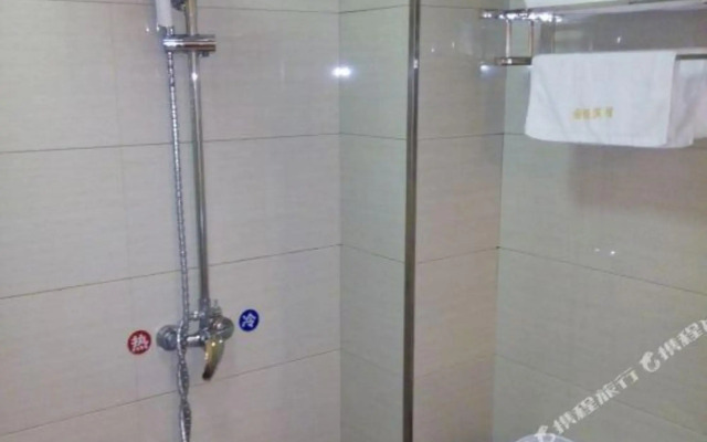 Qguoqiang Express Hostel