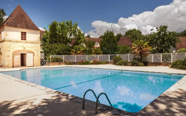 Beautiful Holiday Home in Aquitaine near the Forest