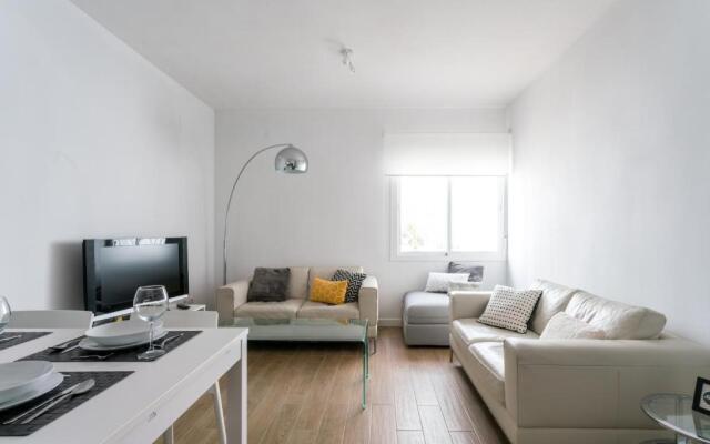 TRIANA 3 Bedrooms & 2 bath Parking Included