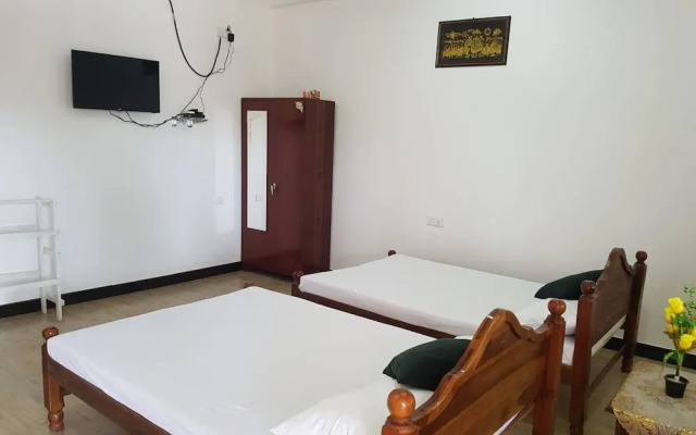 Nilaveli Star View Hotel
