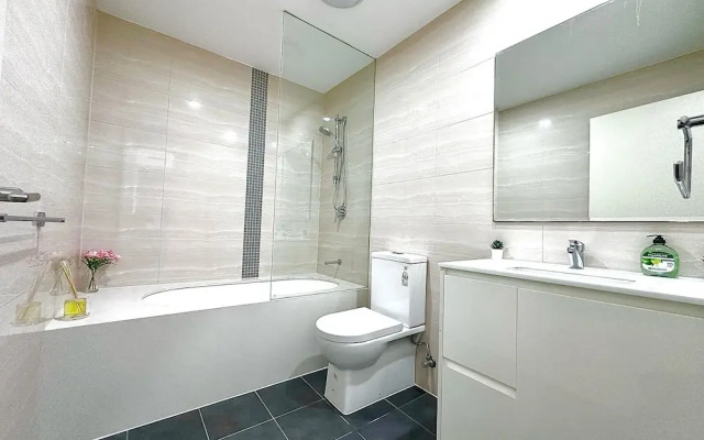 Cosy 2-Bedroom Apartment Homebush NSW