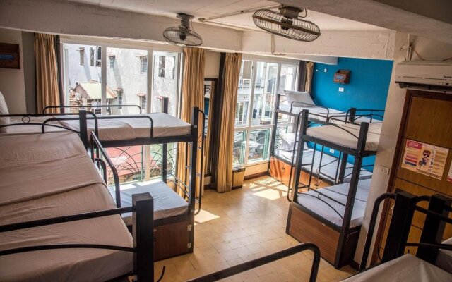 Vietnam Backpacker Hostels Downtown