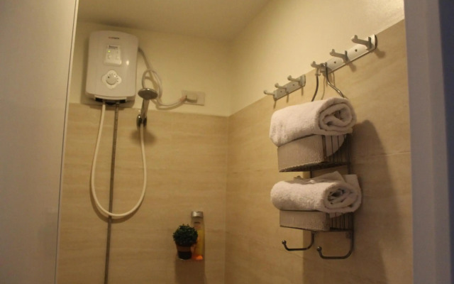 Mabolo Garden Flat 1014