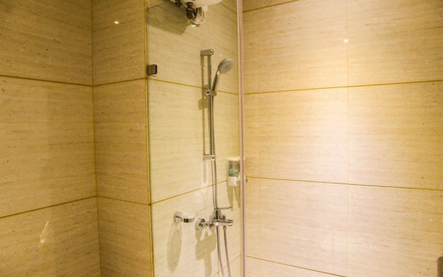 Best Modern Elegant 1Br Apartemen Brooklyn By Travelio