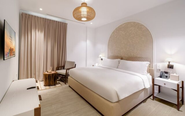 Mina Hotel and Residences By the Torch