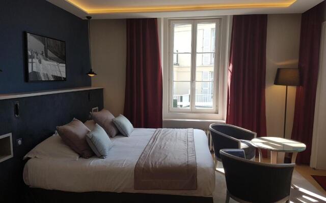 Dormy House