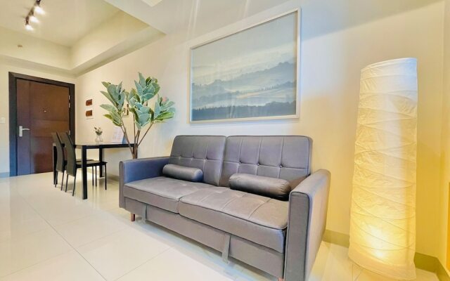 Uptown Parksuites 2