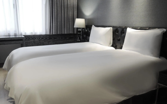 CHECK inn Taipei Main Station