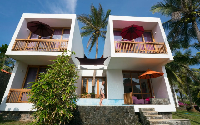 UTMT Underneath the Mango Tree Beach & Spa