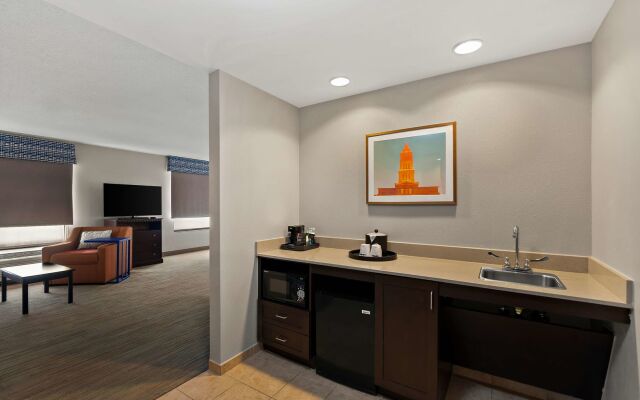 Hampton Inn & Suites Fort Belvoir Alexandria South
