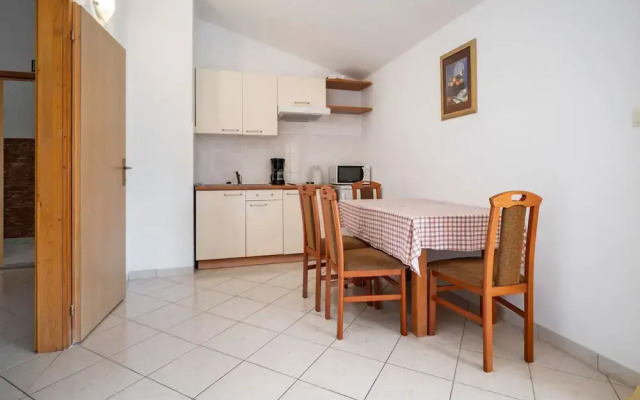 Beguiling Apartment in Banjole near Renato Boat Excursions