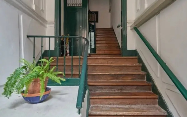 Cozy & Authentic Flat In The Center