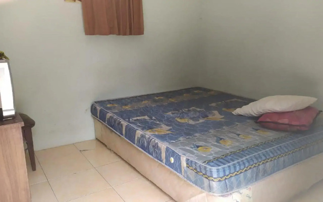 OYO 1187 Penginapan Bunda