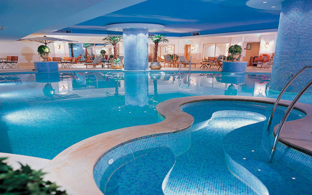 Crowne Plaza Hotel Qingdao by IHG