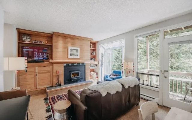 90sw - Fireplace - Dishwasher - W/D - Pets OK