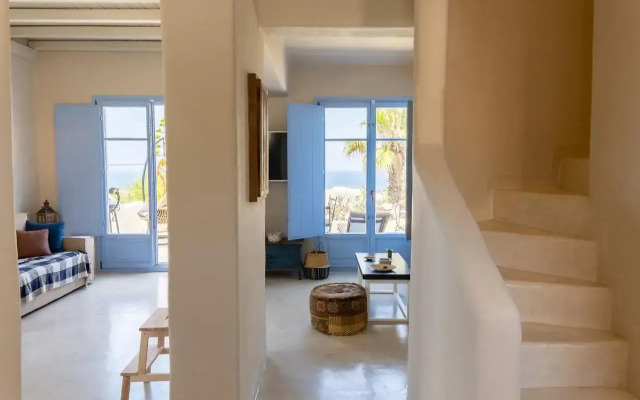 Pink Freud Villas Santorini