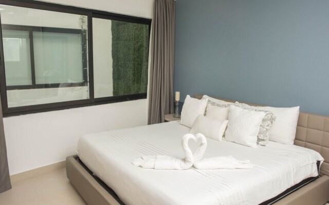 It Building 402 by iMexico