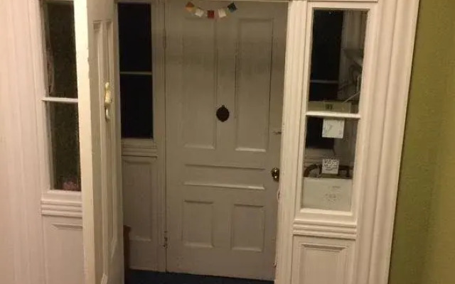 Hollings House B&B