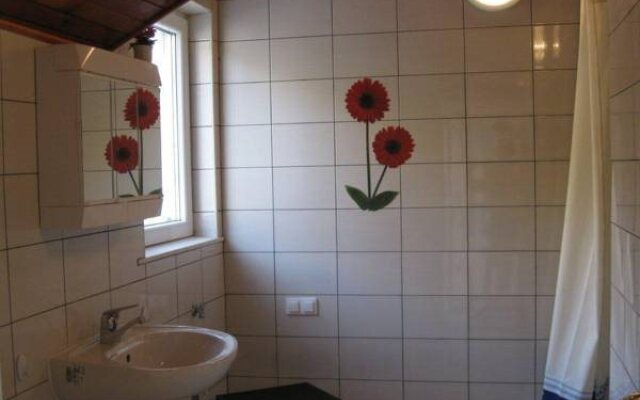 Kiss Apartments