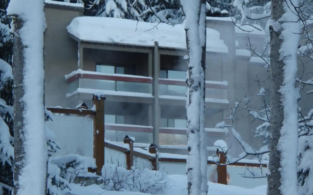 Tantalus Resort Lodge