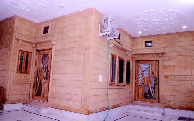 Sartaj Hotel